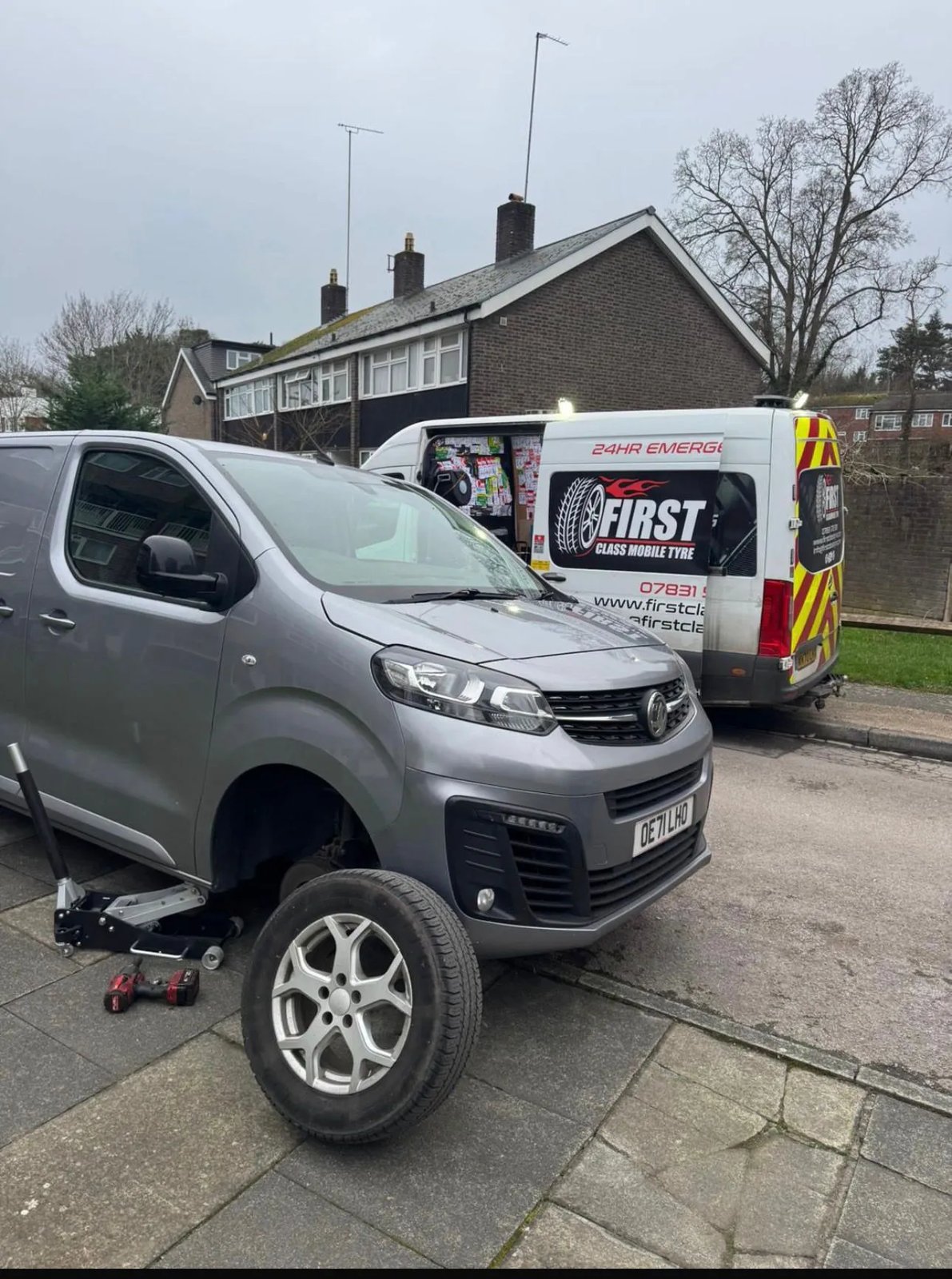Roadside van mobile tyre fitting