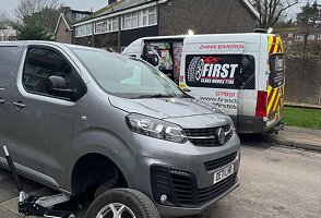 Commercial van mobile tyre fitting